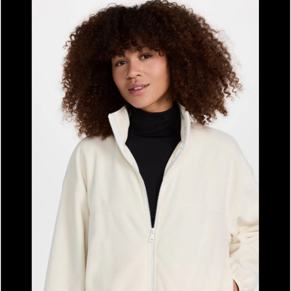 NWT Beyond Yoga Feeling Chill Jacket Size Small - Picture 3 of 5